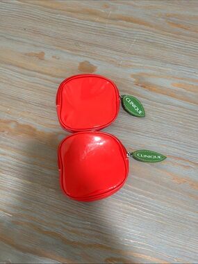 Clinique Apple pouches